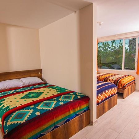 The Traveler Hostel Otavalo Extérieur photo