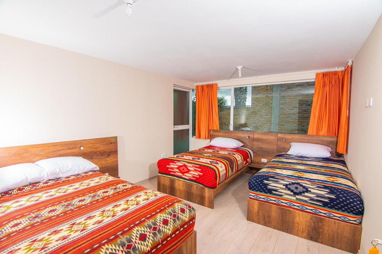 The Traveler Hostel Otavalo Extérieur photo