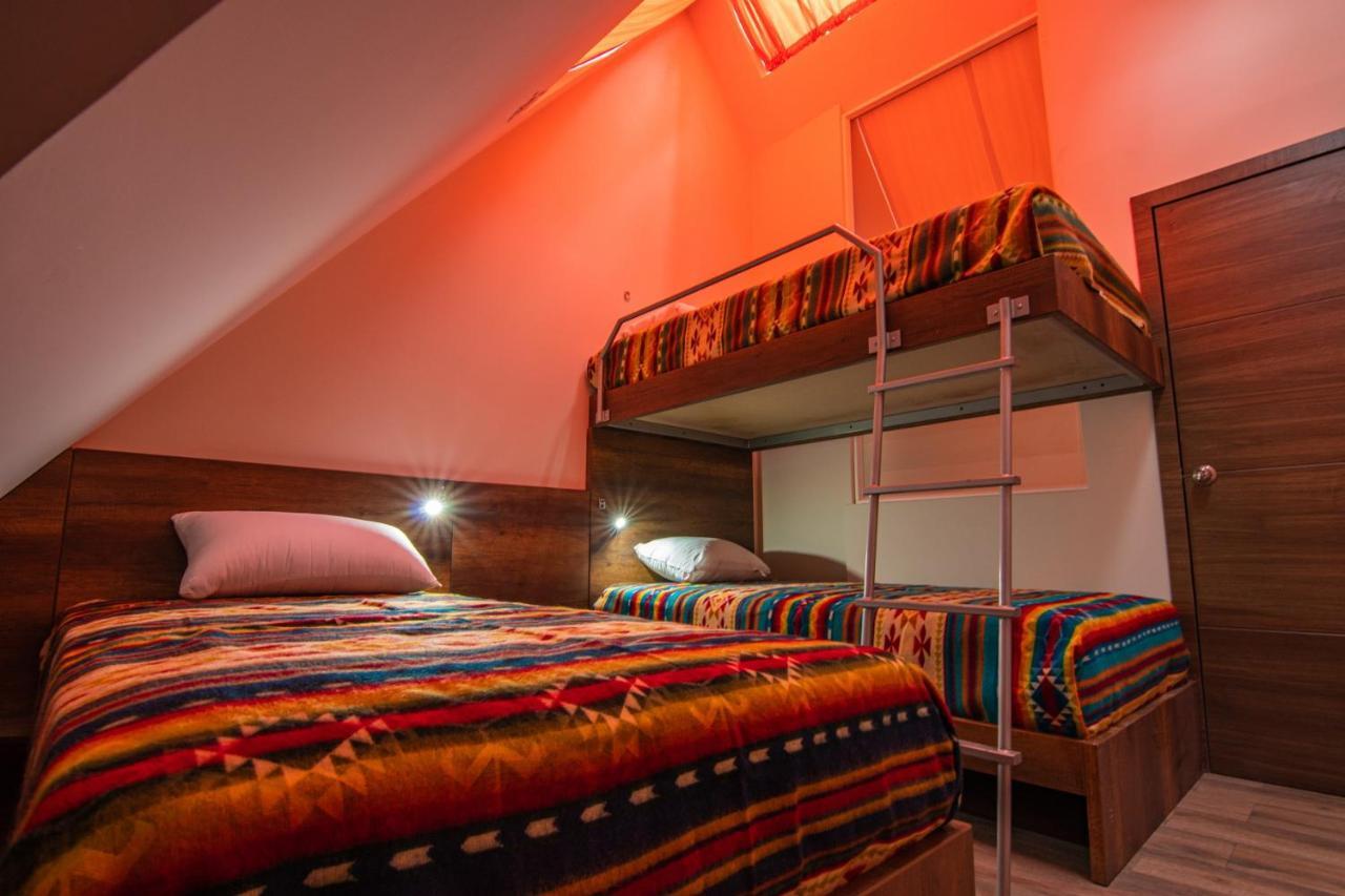 The Traveler Hostel Otavalo Extérieur photo