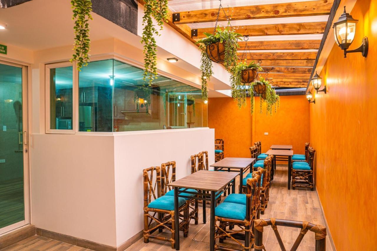 The Traveler Hostel Otavalo Extérieur photo